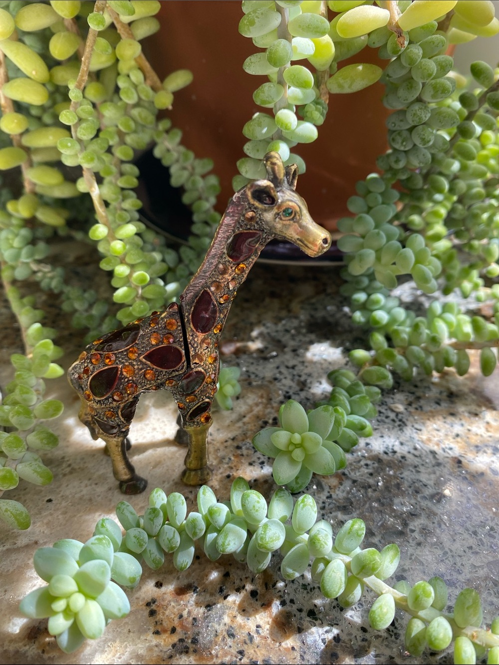 🦒Vintage🦒Jeweled Giraffe Hinged Box Figurine